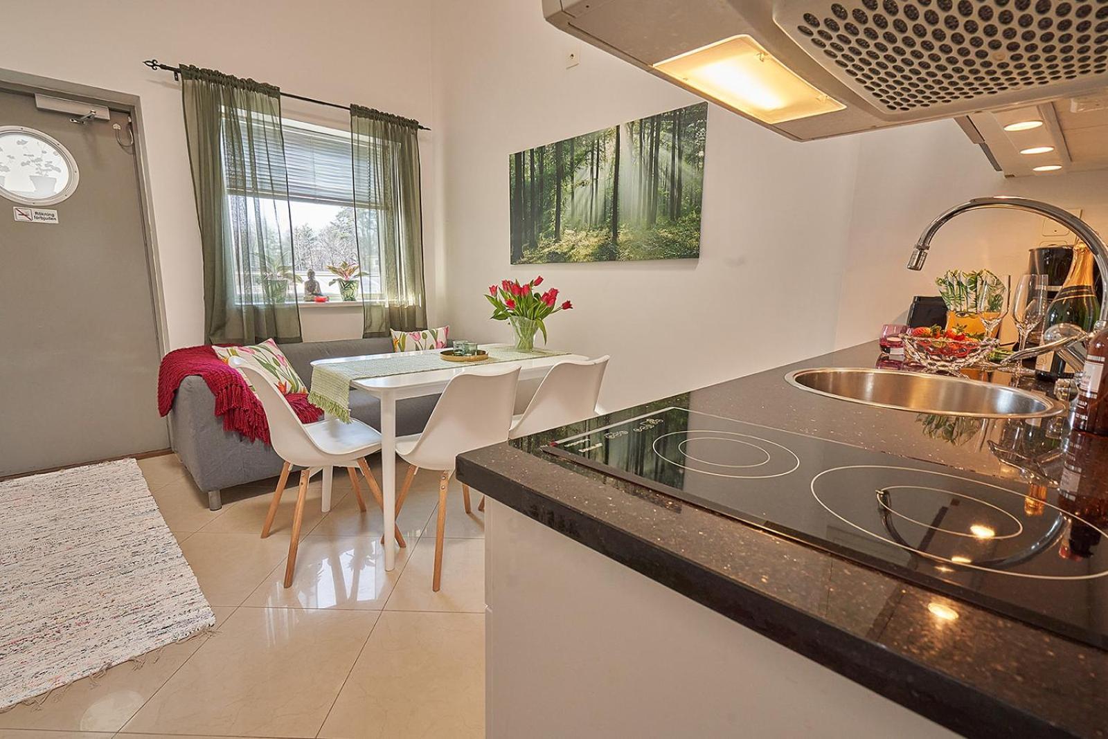 Staylong Hotell Табі Екстер'єр фото